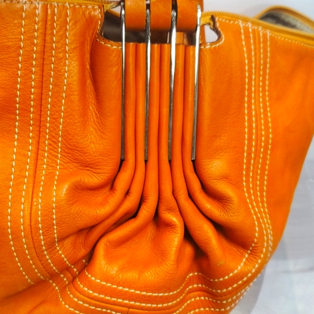 Purse - Picture 2 of 6